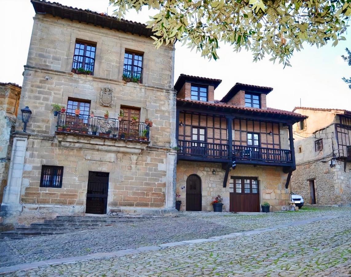 Akla Suites Con Jacuzzi Santillana Santillana del Mar Exterior photo