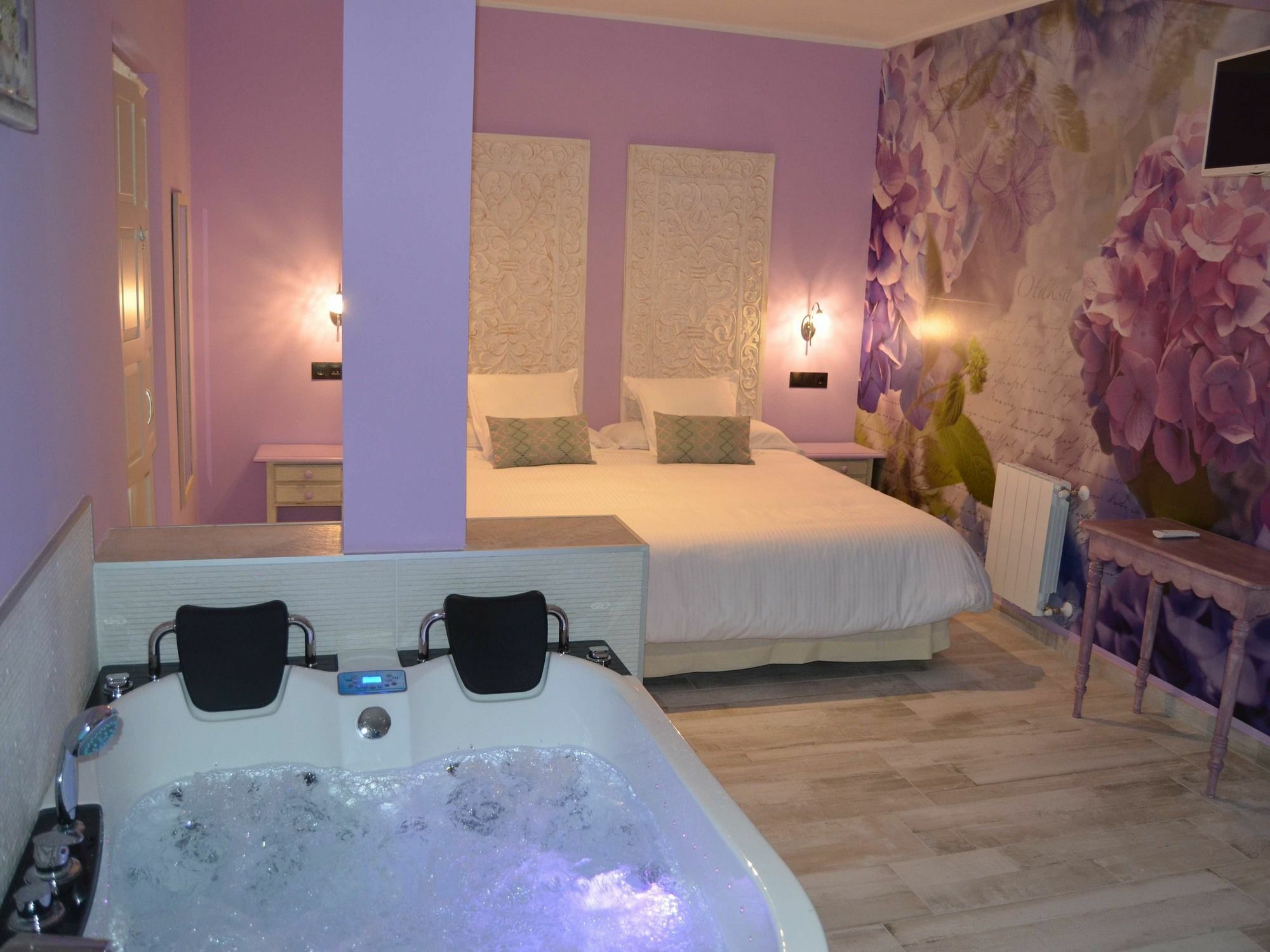 Akla Suites Con Jacuzzi Santillana Santillana del Mar Exterior photo